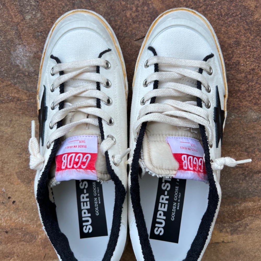 Golden Goose White Canvas Sneakers with Black Star and Red Tongue Detail - Picture 2 of 2